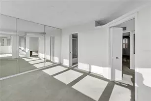 33 S Gulfstream Ave, Sarasota, FL 34236 - Photo 17