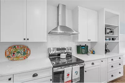 302 67th Street, Holmes Beach, FL 34217 - Photo 7