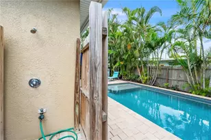 302 67th St, Holmes Beach, FL 34217 - Photo 31