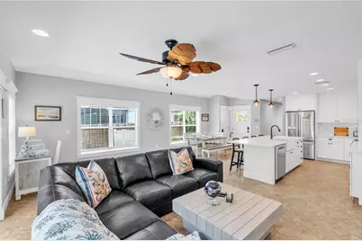 302 67th Street, Holmes Beach, FL 34217 - Photo 9