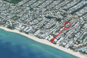 302 67th St, Holmes Beach, FL 34217 - Photo 5