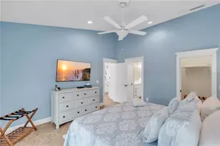 302 67th St, Holmes Beach, FL 34217 - Photo 19