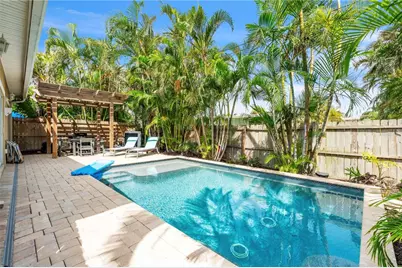 302 67th Street, Holmes Beach, FL 34217 - Photo 33