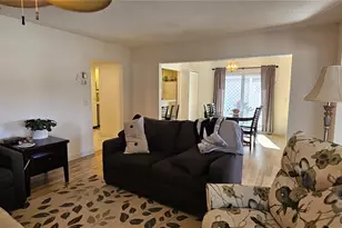 2009 Riverbluff Pkwy, Sarasota, FL 34231 - Photo 7