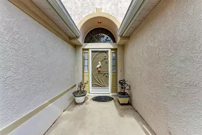 5513 83rd Terrace E, Sarasota, FL 34243 - Photo 5
