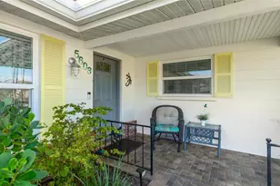 5603 1st Ave Dr NW, Bradenton, FL 34209 - Photo 5