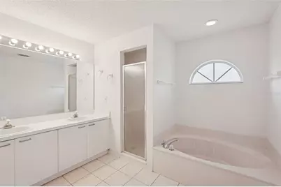 3817 Garden Lakes Estates Drive, Bradenton, FL 34203 - Photo 15