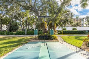 3750 Pinebrook Cir, Bradenton, FL 34209 - Photo 33