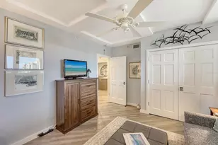 1095 Gulf of Mexico Dr, Longboat Key, FL 34228 - Photo 33