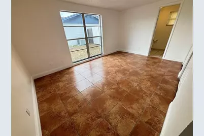 10101 Springtree Court, Tampa, FL 33615 - Photo 21