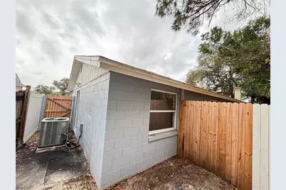 10101 Springtree Court, Tampa, FL 33615 - Photo 31