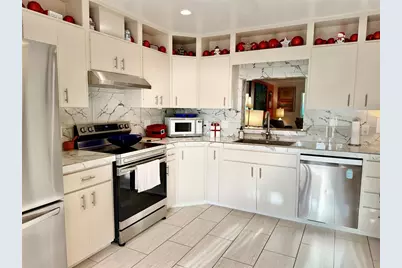 511 Lakeside Drive, Bradenton, FL 34210 - Photo 3