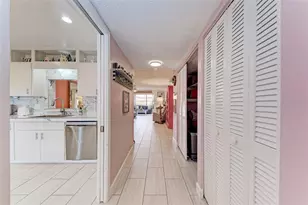 511 Lakeside Dr, Bradenton, FL 34210 - Photo 9