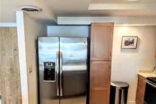 101 S Gulfstream Ave, Sarasota, FL 34236 - Photo 7