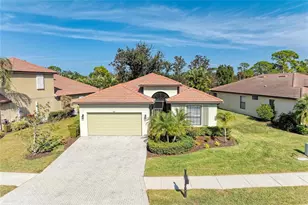 1867 Batello Dr, Venice, FL 34292 - Photo 3
