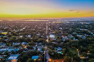 2641 Hyde Park St, Sarasota, FL 34239 - Photo 69