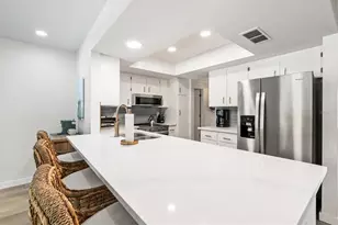 2641 Hyde Park St, Sarasota, FL 34239 - Photo 15