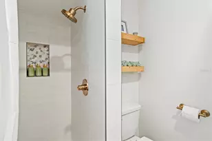 2641 Hyde Park St, Sarasota, FL 34239 - Photo 39