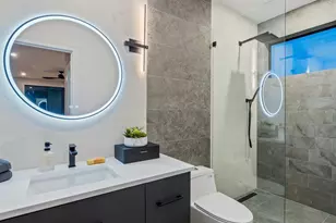 2467 Hyde Park St, Sarasota, FL 34239 - Photo 33