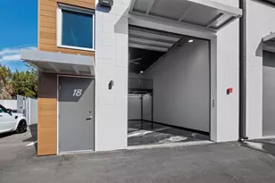 6562 Palmer Park Cir, Sarasota, FL 34238 - Photo 15