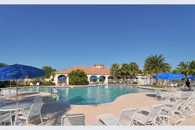 7639 Pesaro Drive, Sarasota, FL 34238 - Photo 23