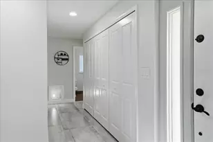 1023 El Valle Ave, Fort Myers, FL 33919 - Photo 5