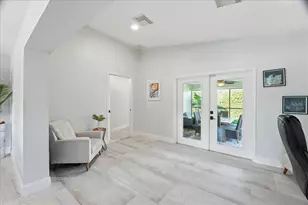 1023 El Valle Ave, Fort Myers, FL 33919 - Photo 11