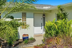 1023 El Valle Ave, Fort Myers, FL 33919 - Photo 3