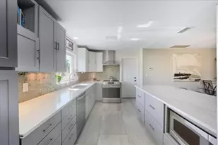 1023 El Valle Ave, Fort Myers, FL 33919 - Photo 15