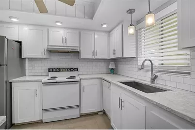 3585 Lake Bayshore Drive #J-301, Bradenton, FL 34205 - Photo 5