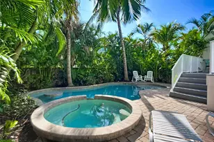 313 58th St, Holmes Beach, FL 34217 - Photo 47