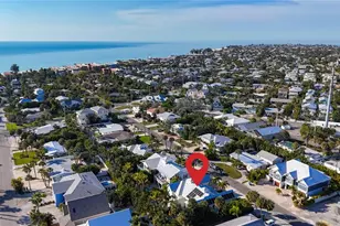 313 58th St, Holmes Beach, FL 34217 - Photo 57