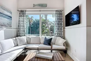 313 58th St, Holmes Beach, FL 34217 - Photo 17