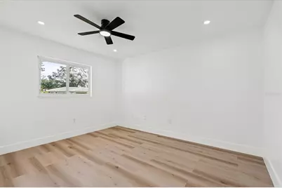 3535 Village Green Drive, Sarasota, FL 34239 - Photo 25