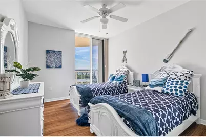 1800 Benjamin Franklin Drive #B1007, Sarasota, FL 34236 - Photo 15