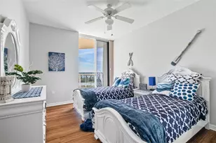 1800 Benjamin Franklin Dr, Sarasota, FL 34236 - Photo 15