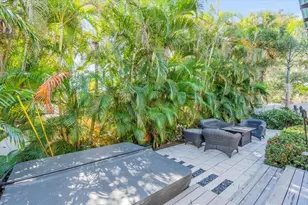 2224 Tami Sola St, Sarasota, FL 34237 - Photo 39