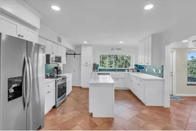 1015 Bayshore Drive, Terra Ceia, FL 34250 - Photo 15