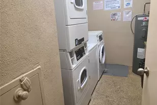 2763 Woodgate Ln, Sarasota, FL 34231 - Photo 15