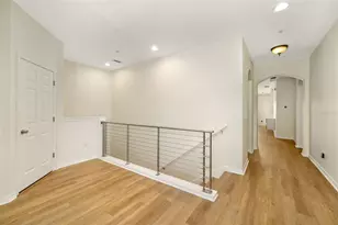 8727 Karpeal Dr, Sarasota, FL 34238 - Photo 5