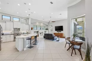 7060 Whitemarsh Cir, Lakewood Ranch, FL 34202 - Photo 9