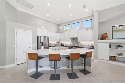 7060 Whitemarsh Circle, Lakewood Ranch, FL 34202 - Photo 11