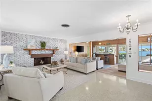 211 Louella Ln, Nokomis, FL 34275 - Photo 5