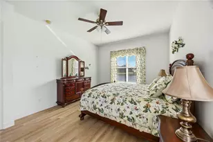 4218 64th Dr E, Sarasota, FL 34243 - Photo 17