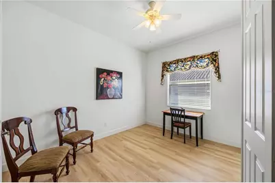 4218 64th Drive E, Sarasota, FL 34243 - Photo 5