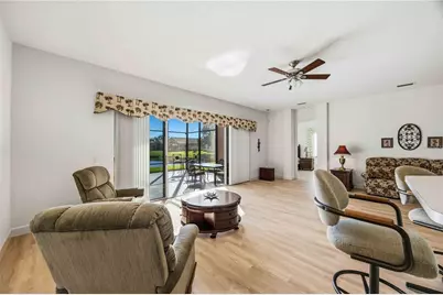 4218 64th Drive E, Sarasota, FL 34243 - Photo 9