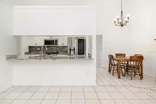 5742 Forester Oak Ct, Sarasota, FL 34243 - Photo 11