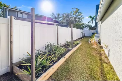 5742 Forester Oak Court, Sarasota, FL 34243 - Photo 55