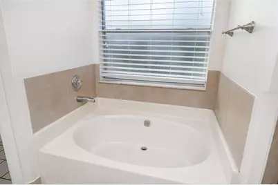 5742 Forester Oak Court, Sarasota, FL 34243 - Photo 33