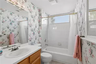 8422 Wethersfield Run, Lakewood Ranch, FL 34202 - Photo 23